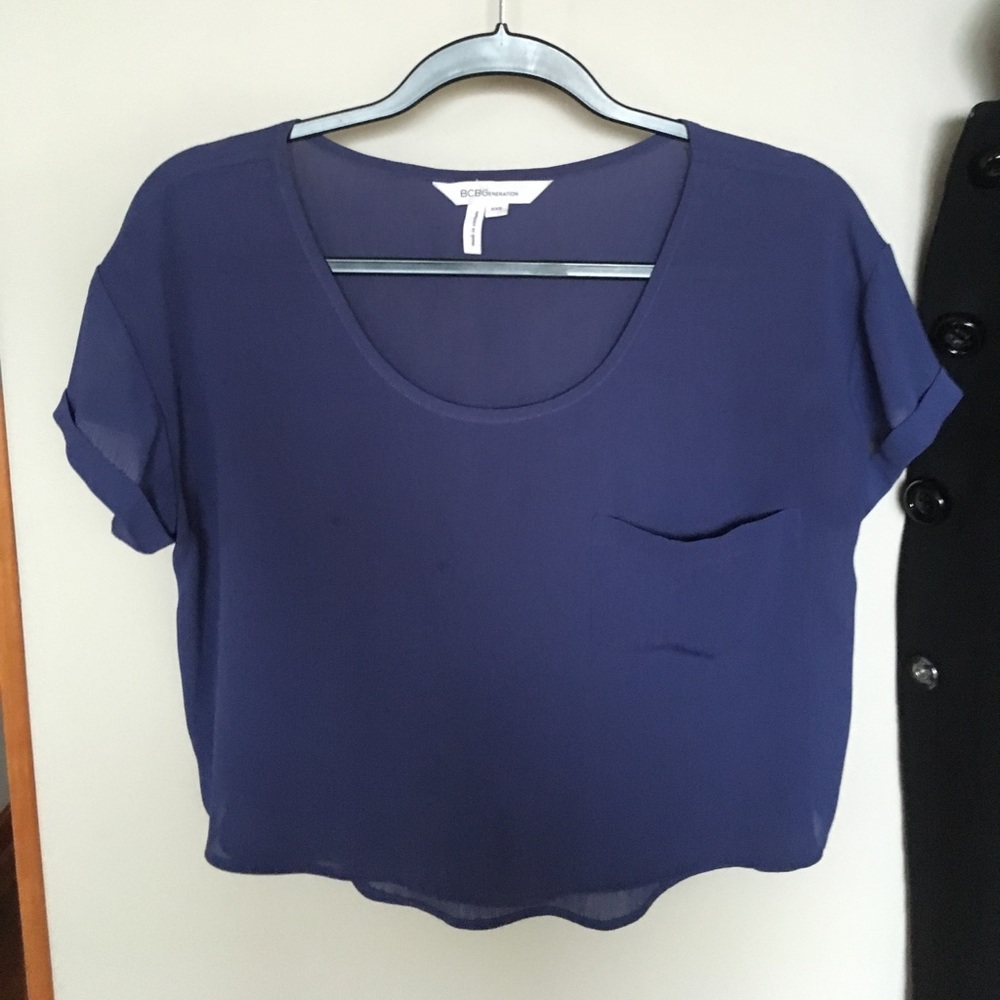 BCBGeneration flowy crop top